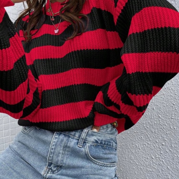 Sweater - Picture 5 of 6